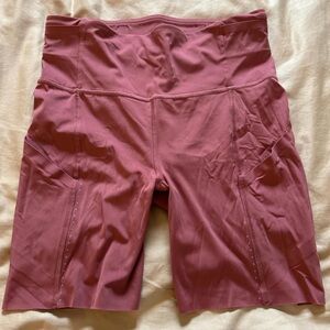 Lululemon Pink high-waisted biker shorts #yogafashion #lululemon